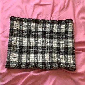 Off The Sleeve Crop Top